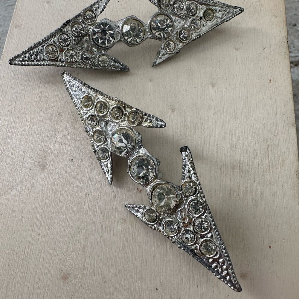 Vintage Art Deco Rhinestone Double Arrow Brooches